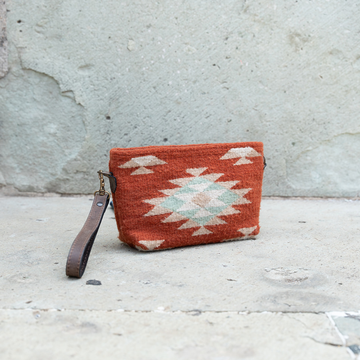 Tierra del Sol Convertible Clutch