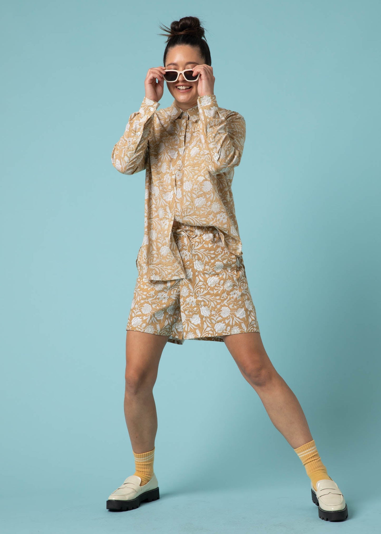 Good Boyfriend Shirt - Floral Escape Baked Clay & Olive Oil