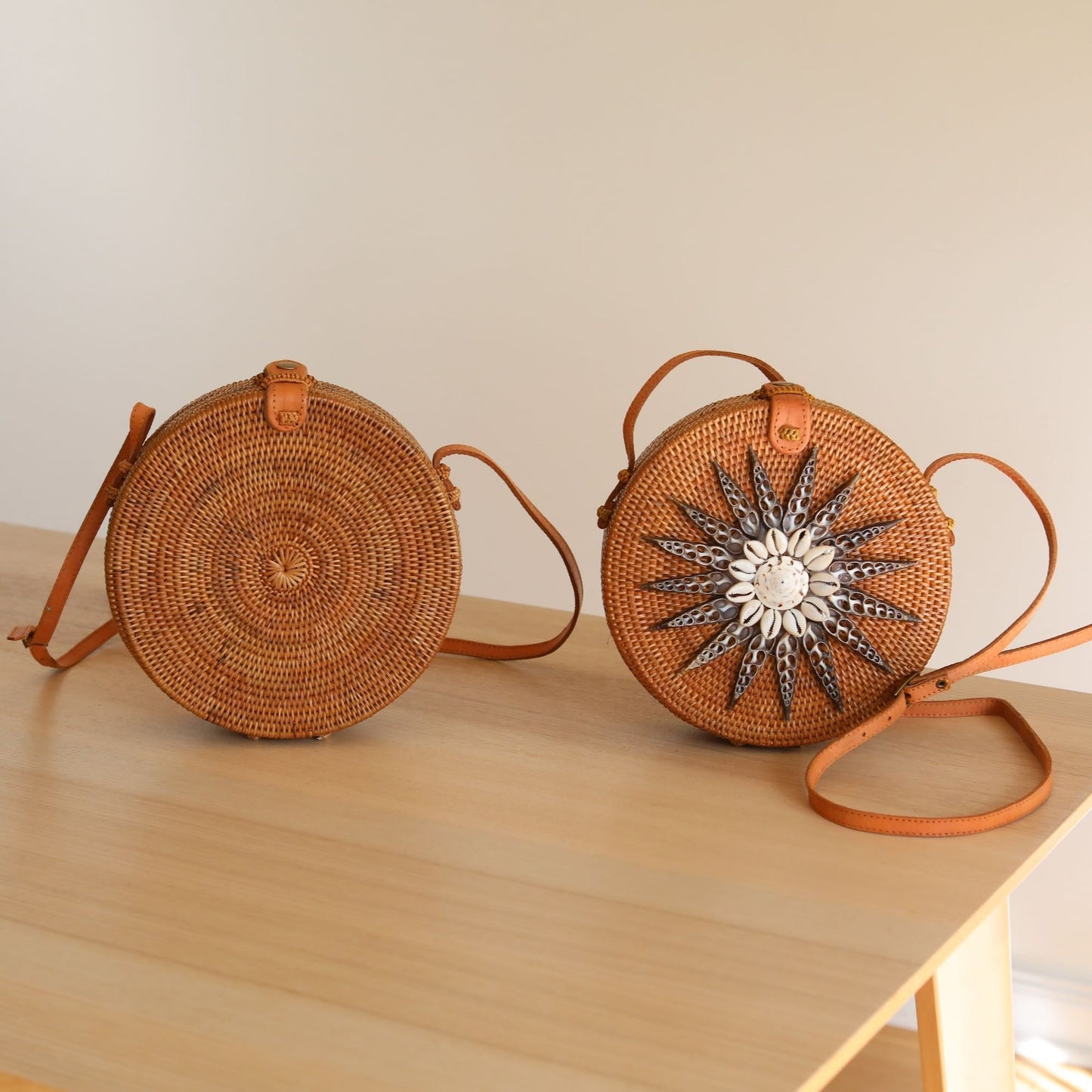 Bali Seashell Rattan Crossbody Bag - Luna