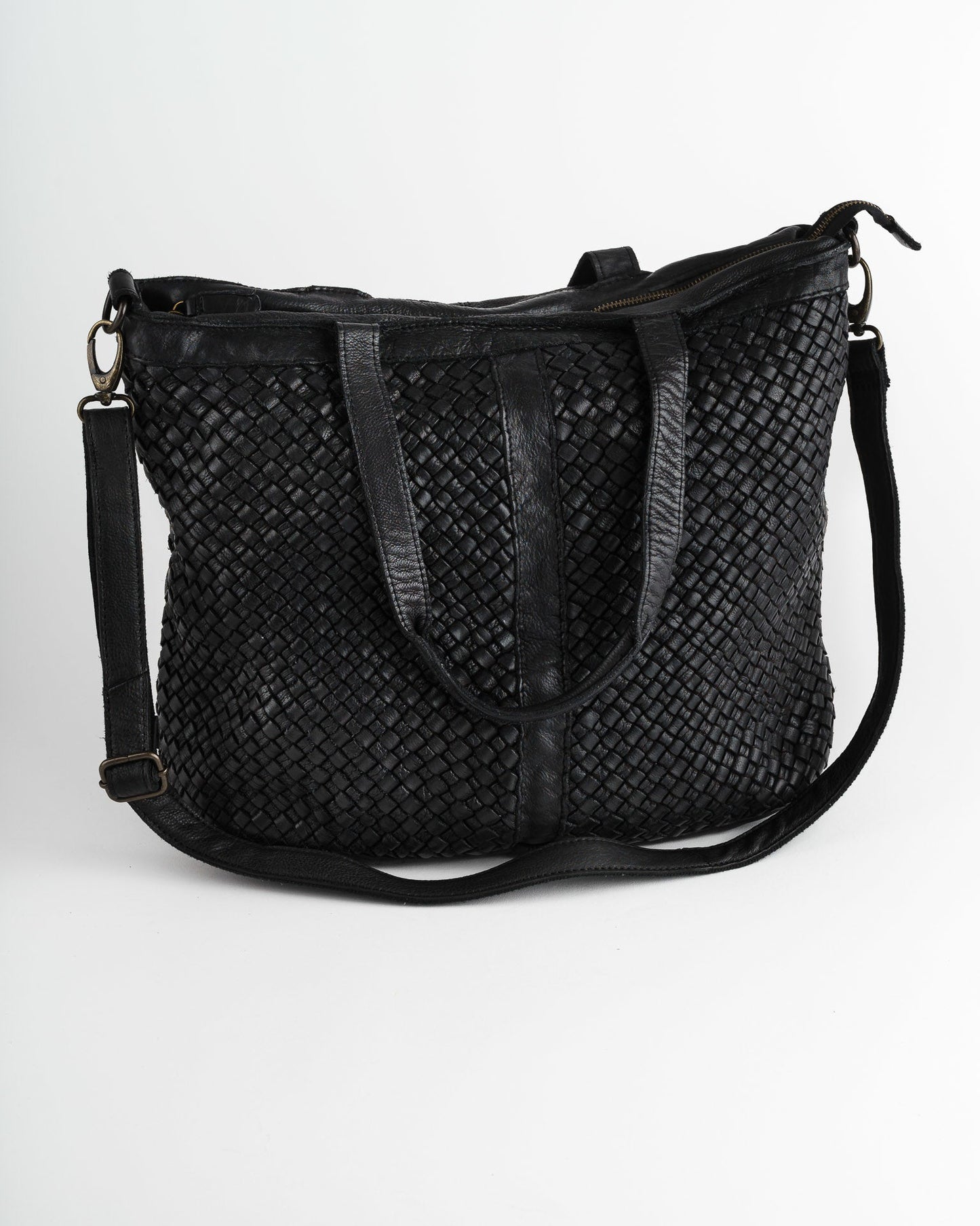 Ebony Leather Traveler Bag - Trades of Hope 