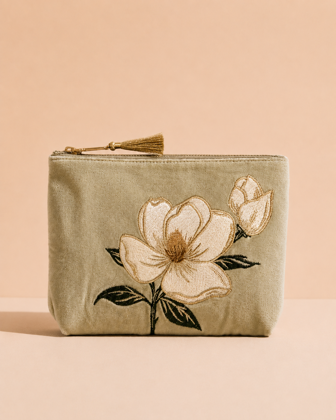 Magnolia Pouch