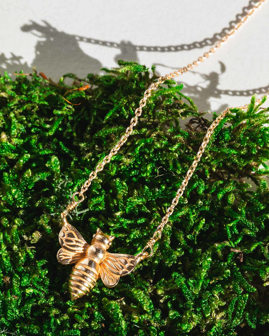 Fighting Hunger Necklace - Gold