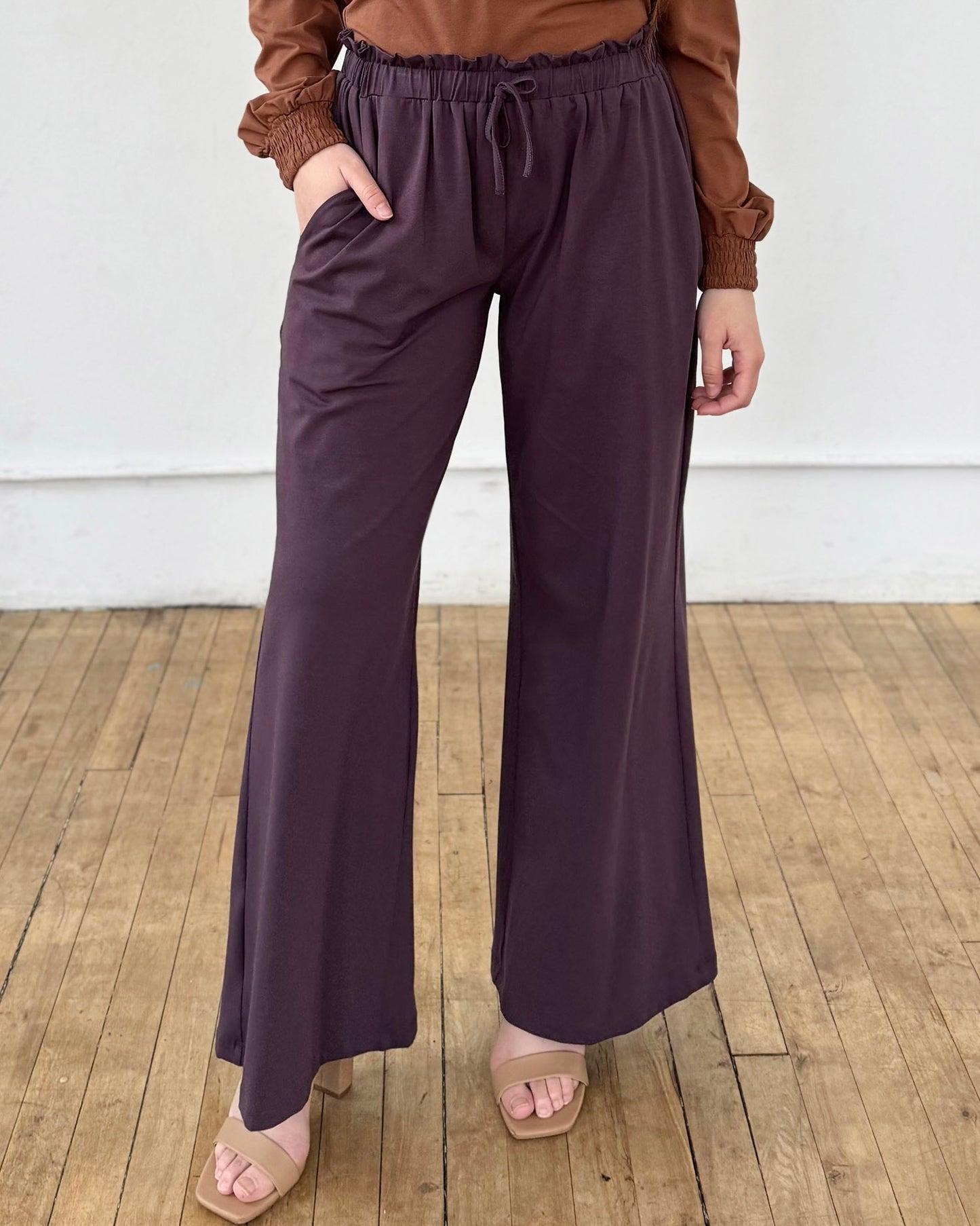 JOJO paperbag pants in Plum