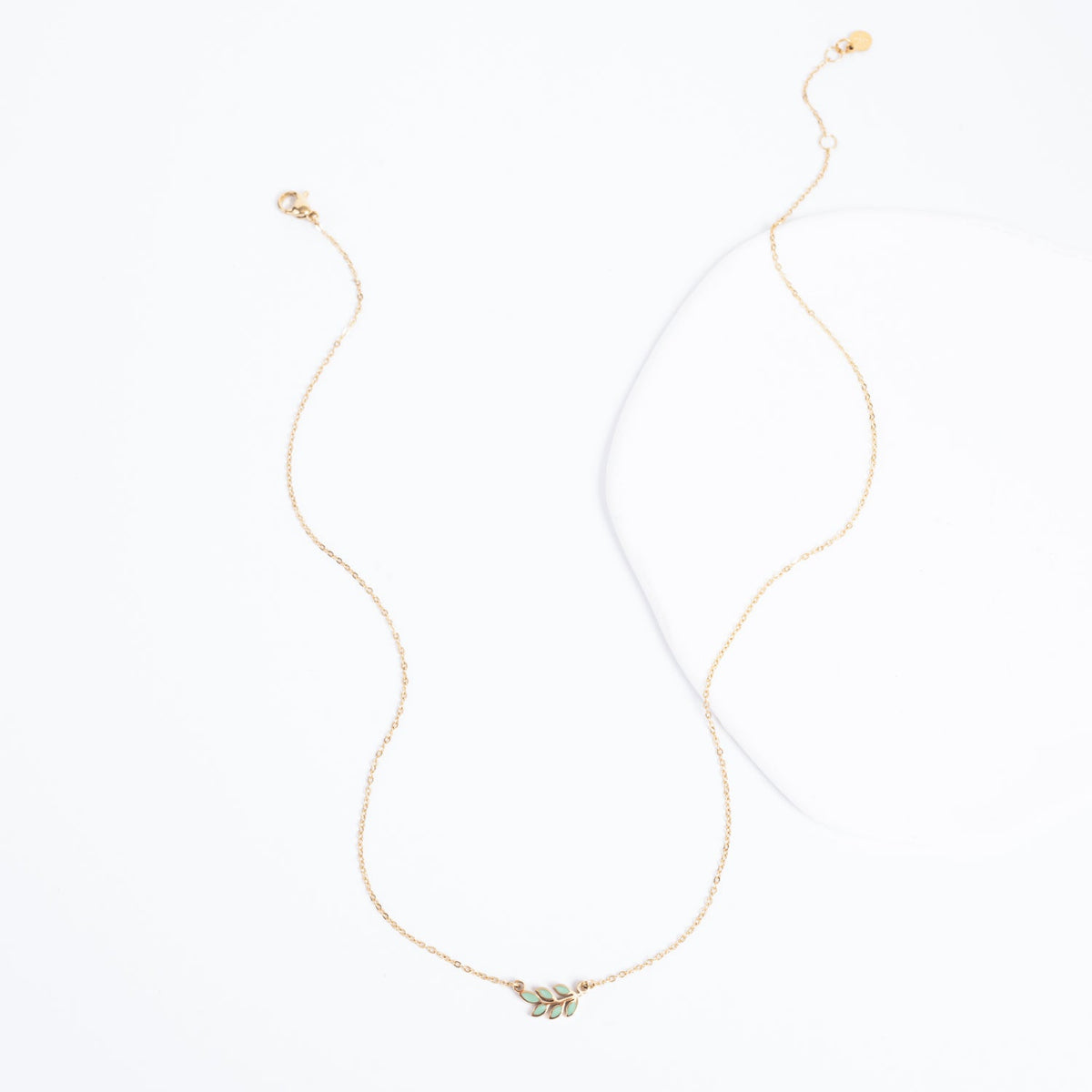 Rowen Leaf Necklace in Mint