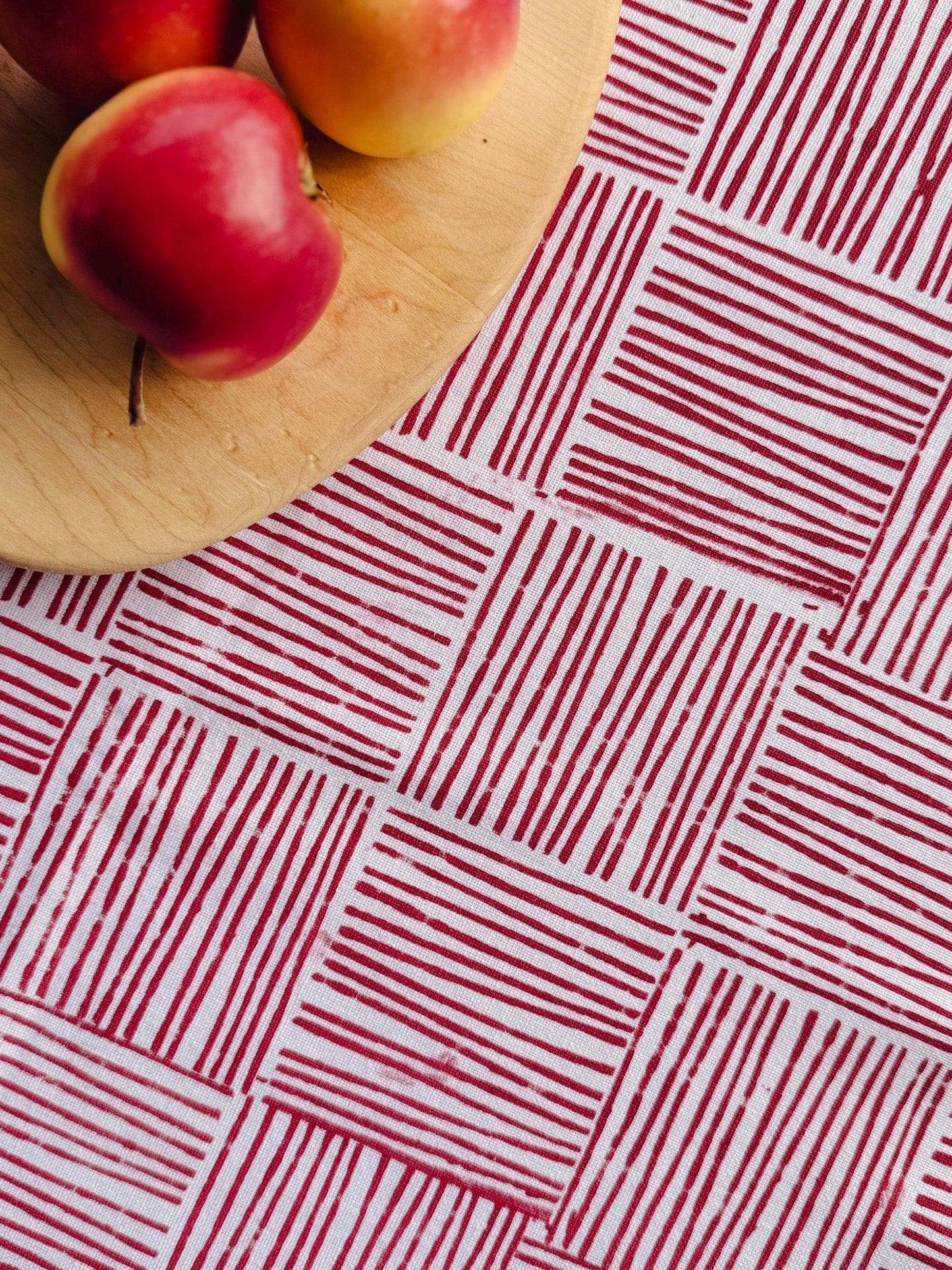 Table Throw - Stripe, Red
