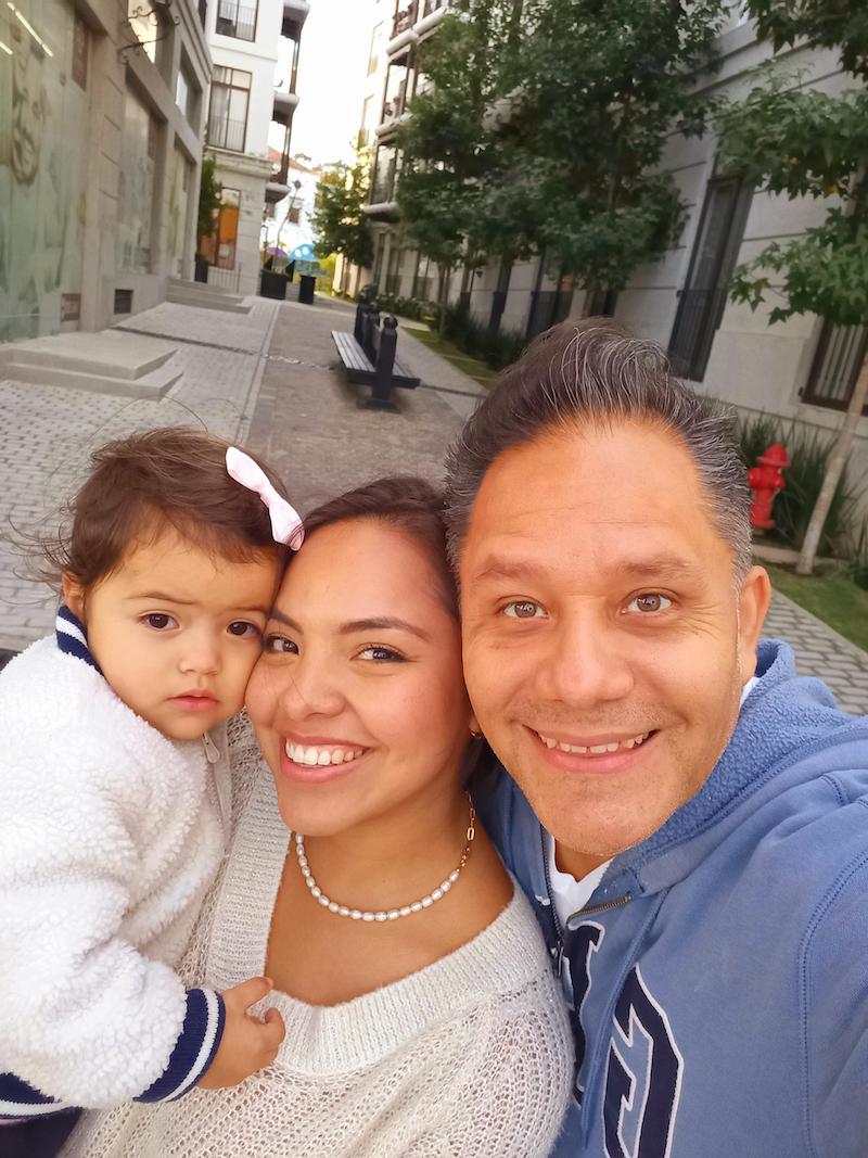Don Pablo, Sara, and Natalia 2022 in Guatemala 1