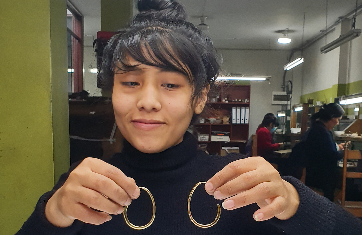 Estefany, Mia Hoops Artisan in Peru