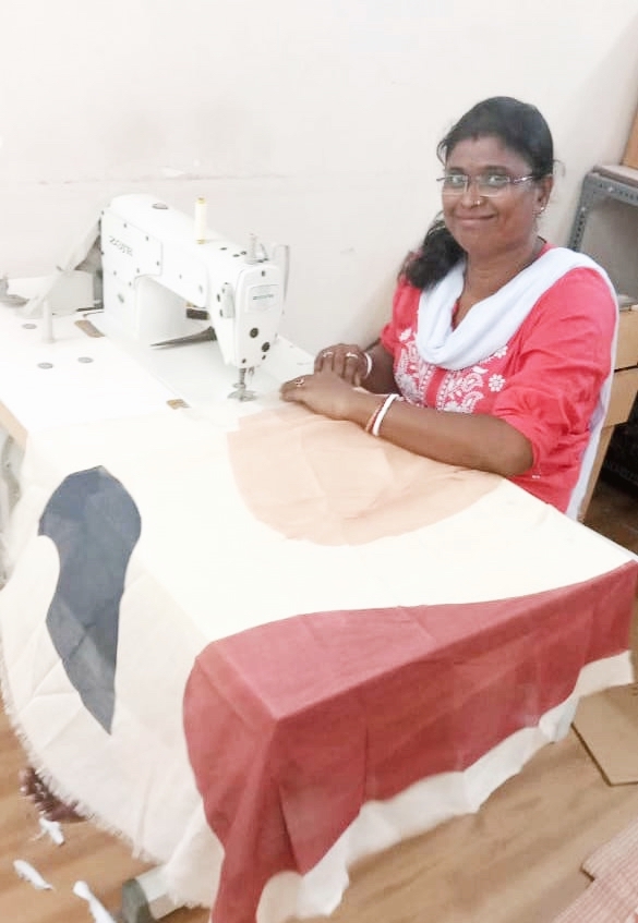 Shefali, Manisha Scarf Artisan in India